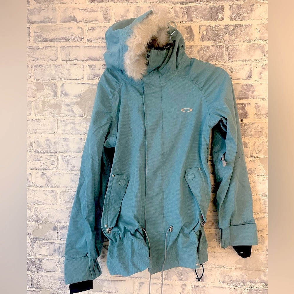 Oakley | Gretchen Bleiler Aqua Blue Faux Fur Hood Snowboard Ski Jacket +…